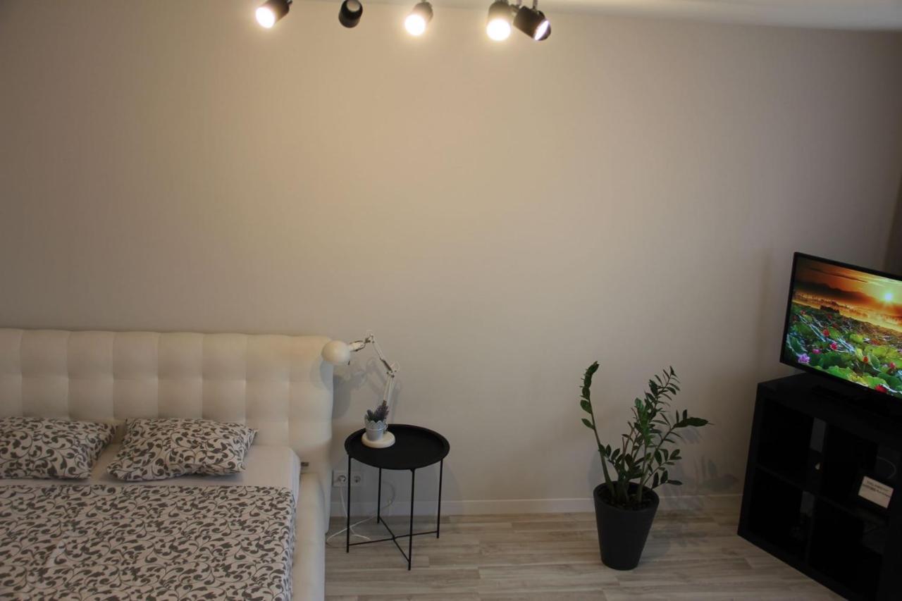 City Center Apartment Liepāja Екстериор снимка